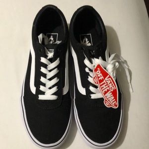 Vans size 8 1/2 woman’s
